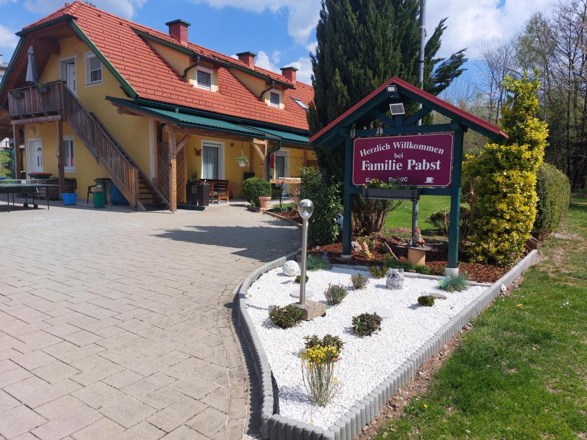 Haus Mit Garten Familie Pabst Maria Lankowitz Kamer foto