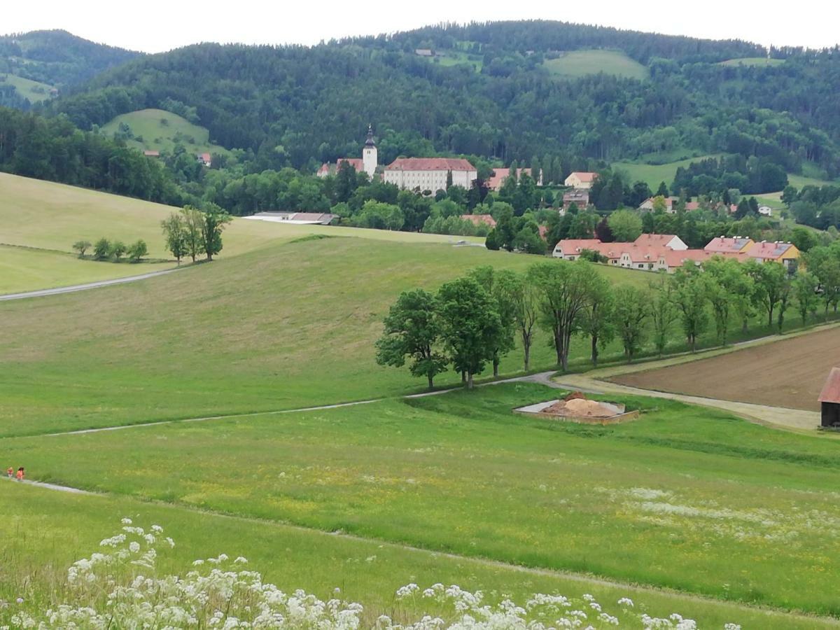Haus Mit Garten Familie Pabst Maria Lankowitz Buitenkant foto